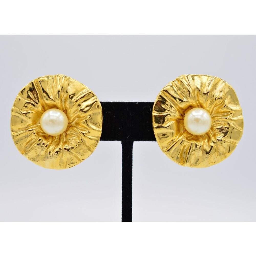 Vintage Flower Earrings Brushed Gold Faux Pearl Floral Chunky NOS 1980s BinAA